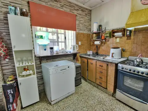 Depto Tipo Casa 4 ambientes con 2 baños