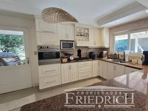 Casa en Venta en San Patricio, USD 390.000