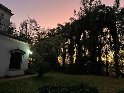 Quinta en Venta en Barrio el Cazador, USD 495.000