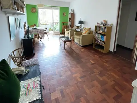 EXC. 3 AMB. CFTE. C BALCON - AMPLIO - LUMINOSO - EXC. ESTADO