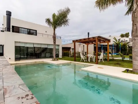 ALQUILER CASA CON PILETA EN SANTA ELENA PILAR DEL ESTE