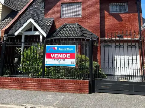 Carlos Pellegrini 367