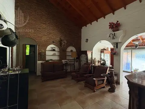 Casa 4 ambientes con 3 baños