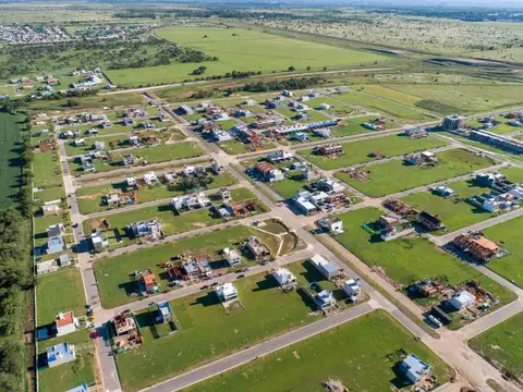 VENTA LOTE  250m2 APTO DUPLEX DOCTA CENTRAL