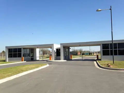 Lote a la venta en Ayres Plaza.
