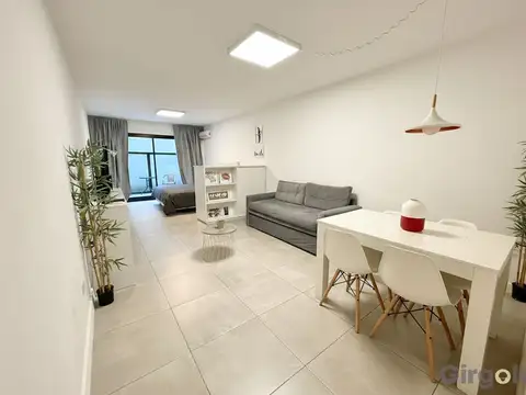 Venta departamento monoambiente amoblado con patio en San Nicolás