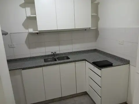 Departamentos de 2 Ambientes al Frente en Planta Baja con Patio