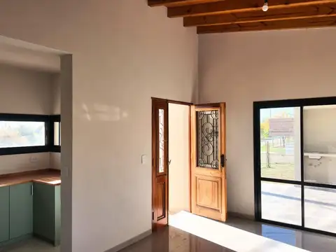 Casa en Venta con 1 cochera