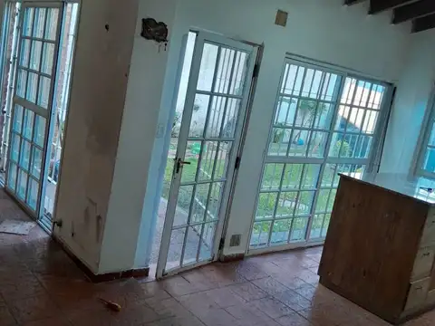 Depto Tipo Casa en Alquiler de 2 dormitorios