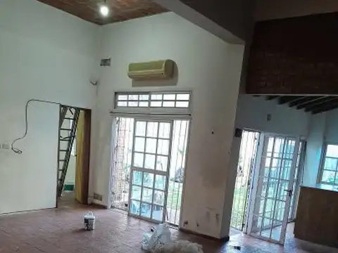 Depto Tipo Casa en Alquiler de 2 dormitorios