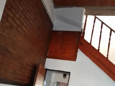 Depto Tipo Casa 3 ambientes con 2 baños