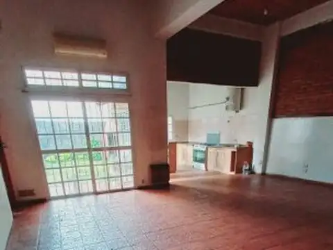 Depto Tipo Casa en Alquiler en Lomas de Zamora, $ 860.000