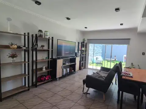 Duplex en alquiler a metros de Plaza Almafuerte, Berisso