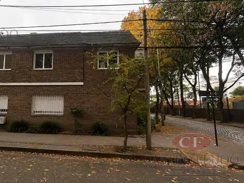 Alberdi  al 1100 Olivos