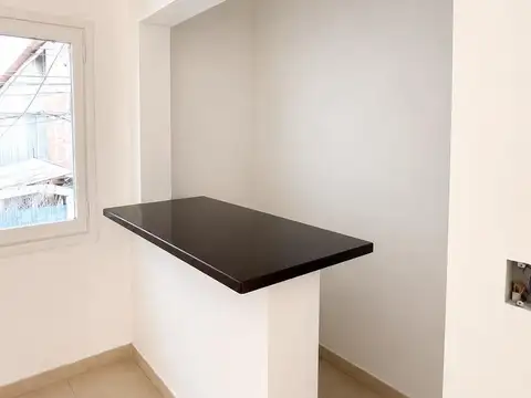 Depto Tipo Casa 4 ambientes con 1 baño