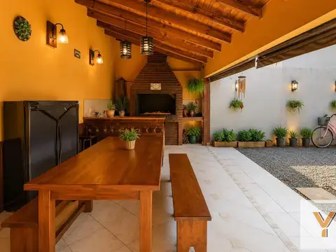 Casa en Venta al Este