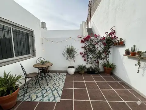 Zelaya 2659 , Piso 0