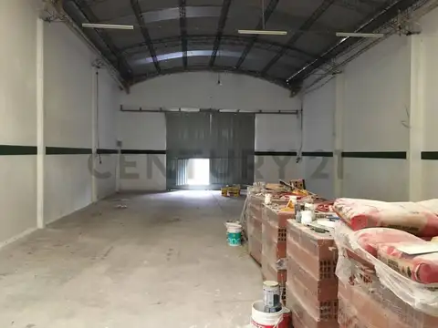 Galpon en Venta 40  mts Fondo