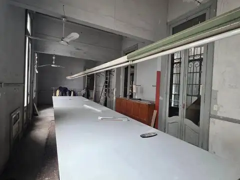 Local en Alquiler Via Púb.