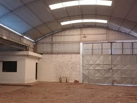 Galpon en Alquiler en Luzuriaga, $ 3.000.000
