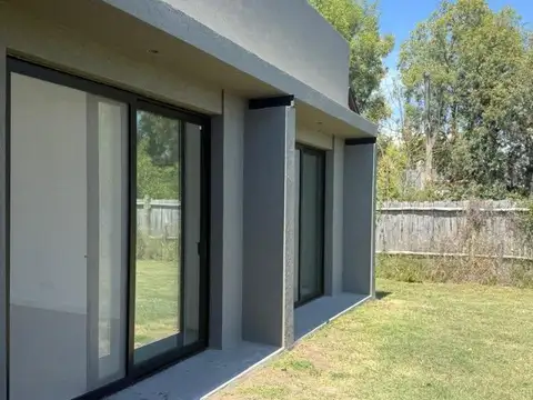 A estrenar, con piscina!