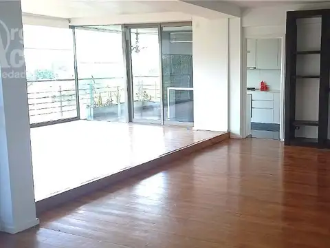 Departamento en Alquiler con 2 cocheras