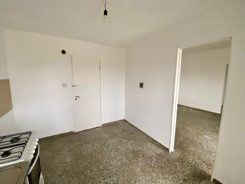 VENTA DE DEPTO CON BALCON 3 DORM EN B° DIZA- SMT