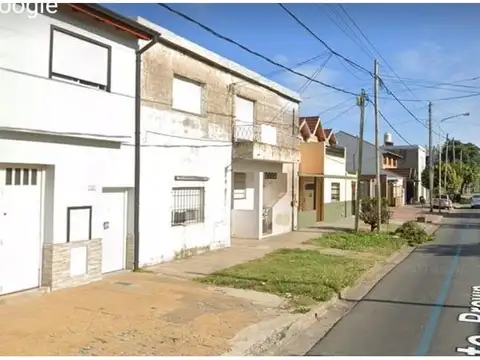 OPORTUNIDAD  EXC LOTE PARA EMPRENDIMIENTO/ EDIFICIO, SON 4 PH PARA REMODELAR EN RAMOS, APTO CREDITO