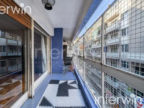 Departamento - 4 ambientes - con balcón y cochera - Parque Rivadavia - Caballito - VENTA.