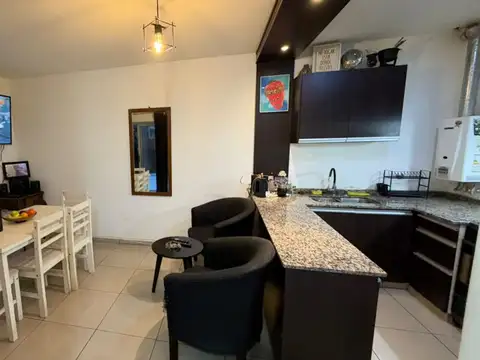 Venta depto 1 dormitorio y patio. b° cofico
