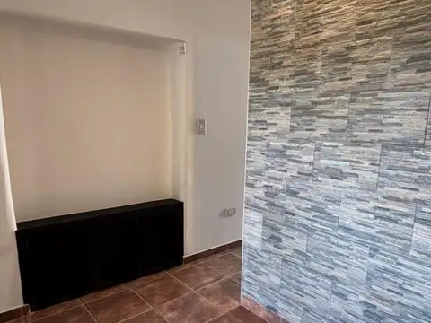 Departamento en Alquiler en Godoy Cruz, $ 400.000