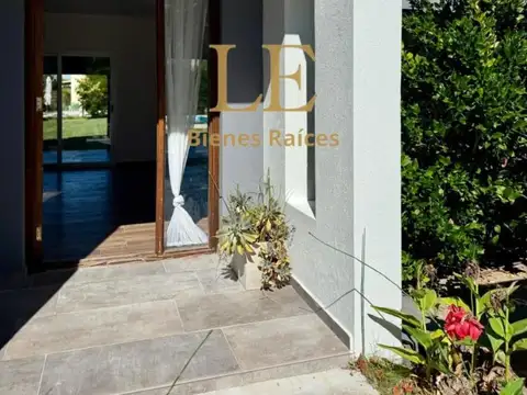 Casa en Alquiler de 4 dormitorios