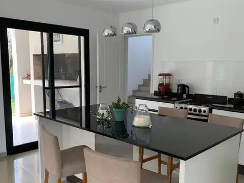 CASA 4 DORM EN LOS QUEBRACHOS COUNTRY GOLF SAN LUIS