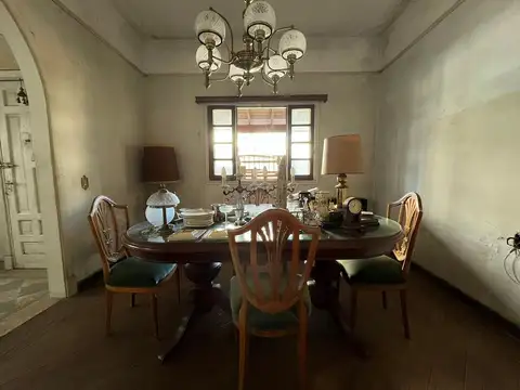 Venta Casa 3 Amb Lote Propio p/modernizar Padilla V. Martell