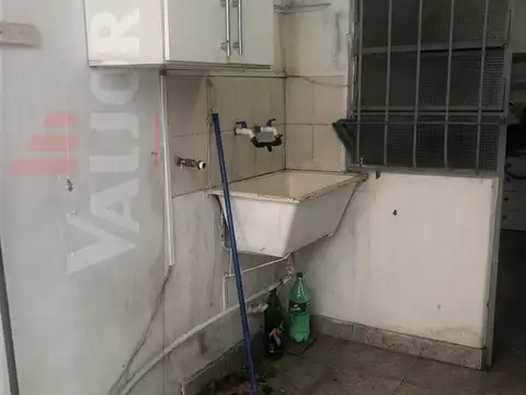 Casa 2 ambientes con 1 baño