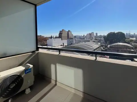 ALQUILER MONOAMBIENTE A ESTRENAR - EXCELENTES DETALLES - A 1 C. AV. RIVADAVIA-TODO LUZ