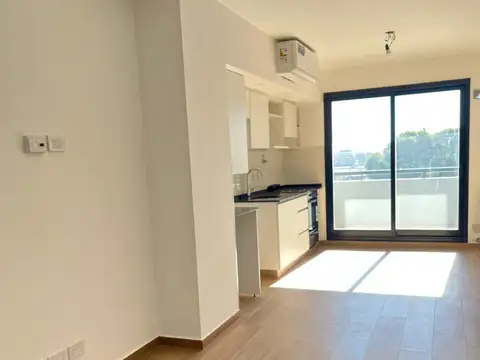 ALQUILER MONOAMBIENTE A ESTRENAR - EXCELENTES DETALLES - A 1 C. AV. RIVADAVIA-TODO LUZ