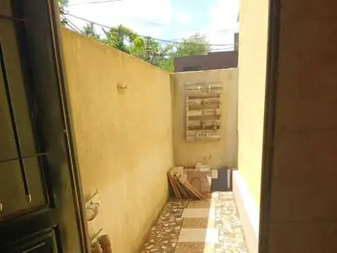 Casa 5 ambientes con 4 baños