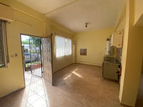 Depto Tipo Casa 3 ambientes con 1 baño