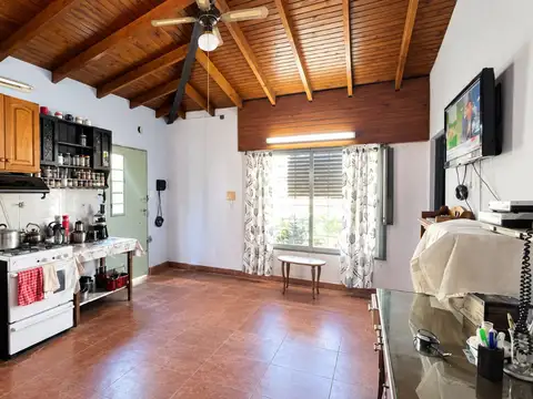 CASA EN VENTA CON PARQUE VILLA ELVIRA 