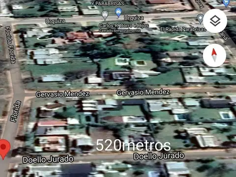 Lote de  516 m². Todos los servicios.