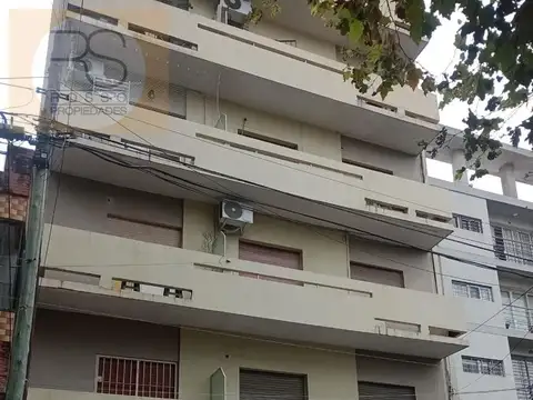 Departamento 3 Ambientes en Venta - Apto Profesional - Ramos Mejía