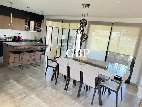 Casa en venta en Canning Barrio San Lucas