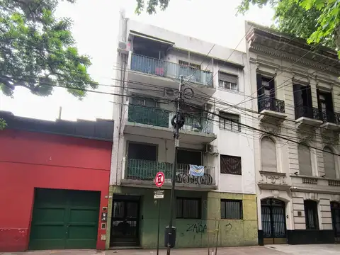 Venta 2 Ambientes Planta Baja con Patio