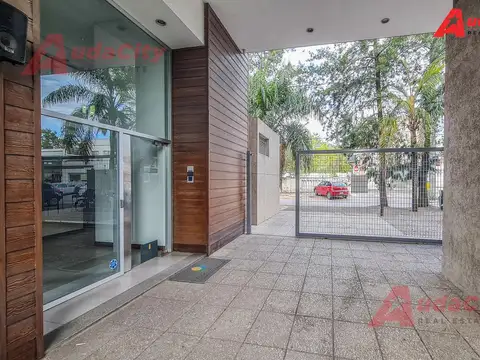 Oficina en Venta con 2 cocheras