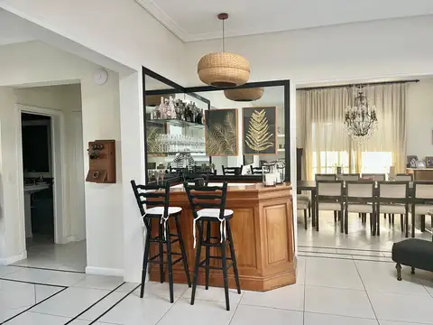 Casa en Alquiler en Pilar, USD 7.500