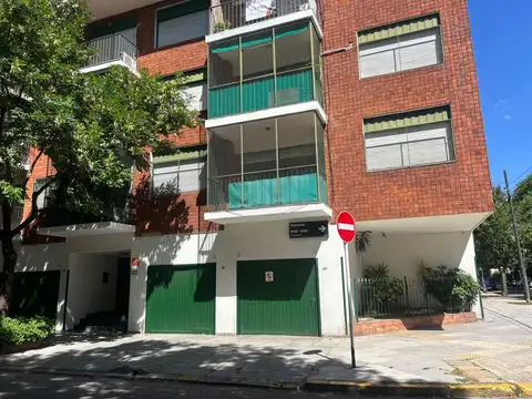 3 amb. semipiso al frente con dependencia 2 baños cochera fi