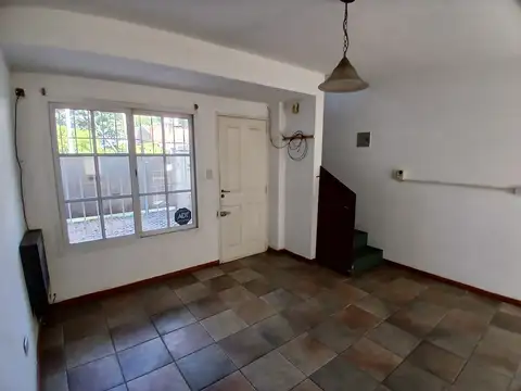 Depto Tipo Casa en Venta en Villa Sarmiento, USD 59.900