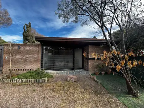 ALQUILER de Oficina - Consultorio - Chacras de Coria - Mendoza