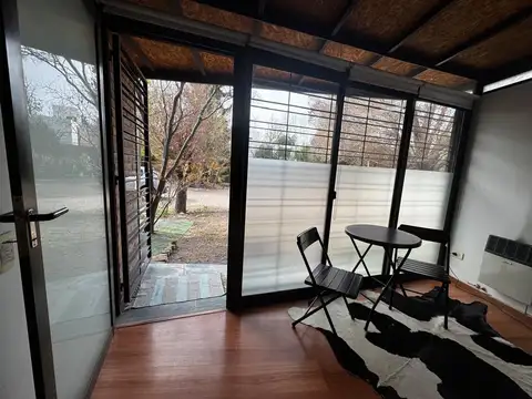 Oficina en Alquiler en Chacras de Coria, $ 500.000